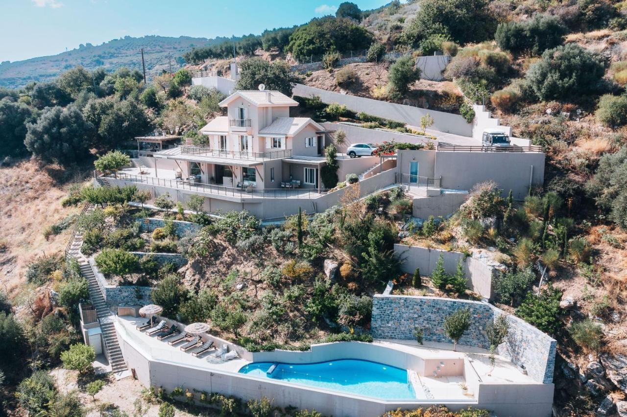 Villa Omikron Rodhiá Exteriér fotografie
